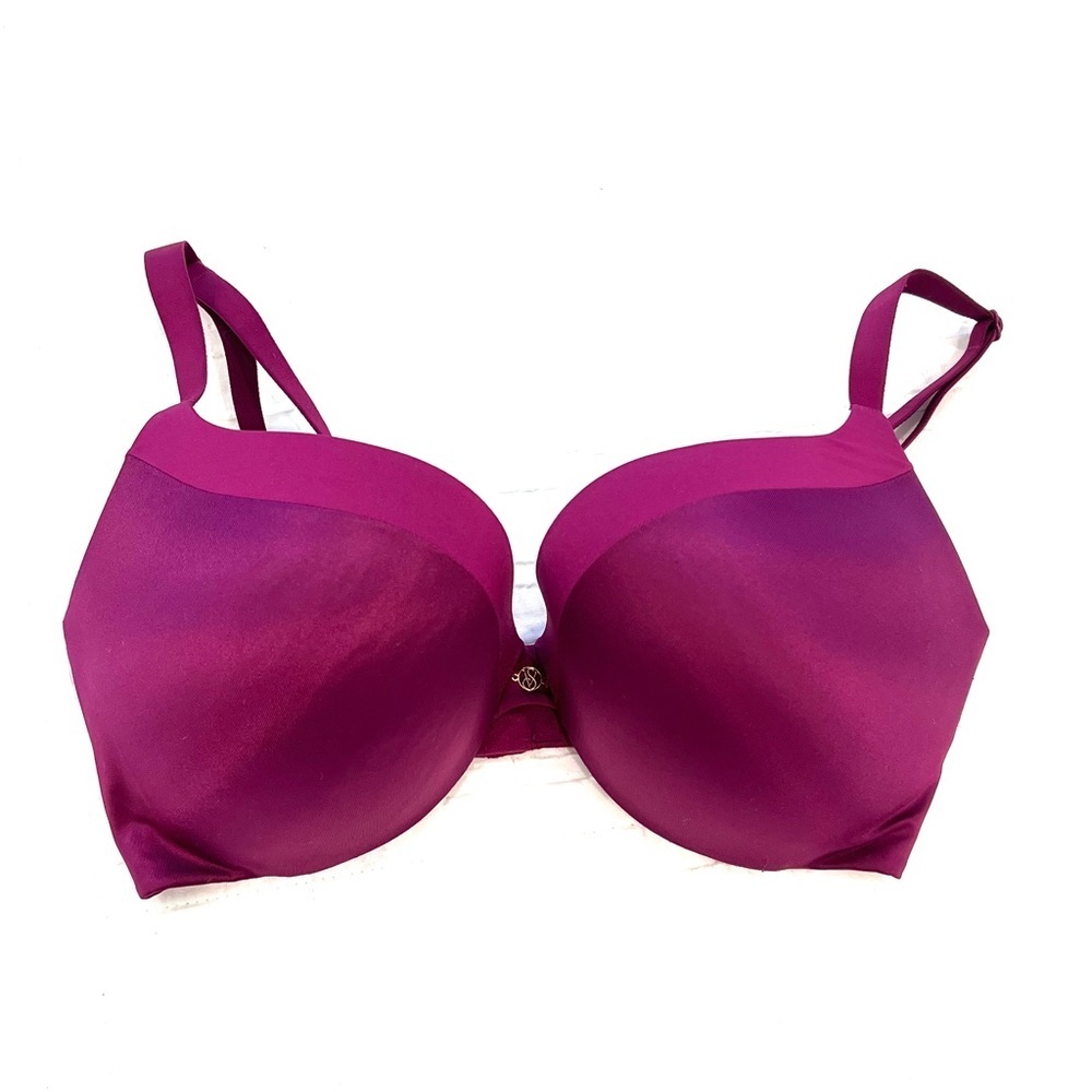 Victoria’s Secret Signature Satin Push Up Bra in EUC